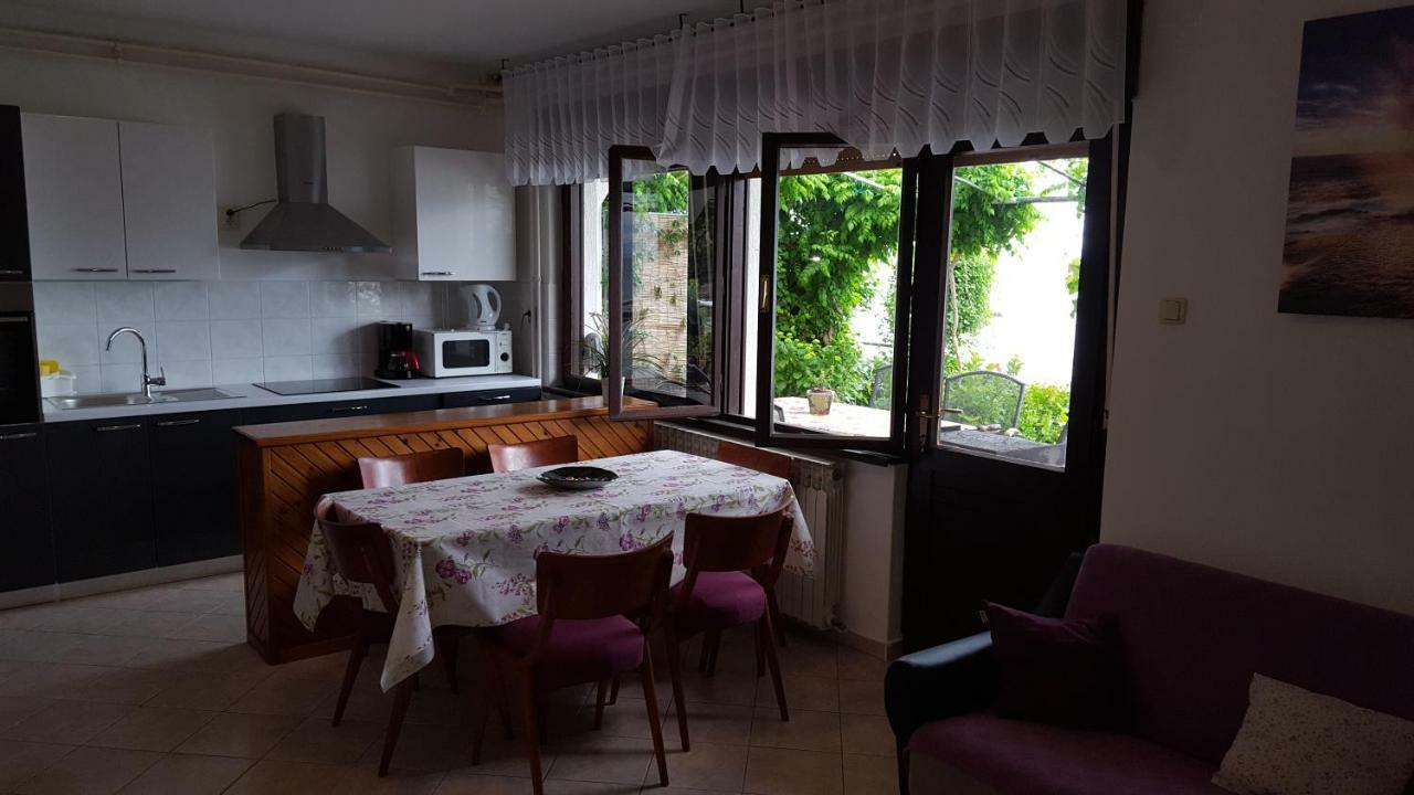 Apartmani Marenda Supetarska Draga Εξωτερικό φωτογραφία